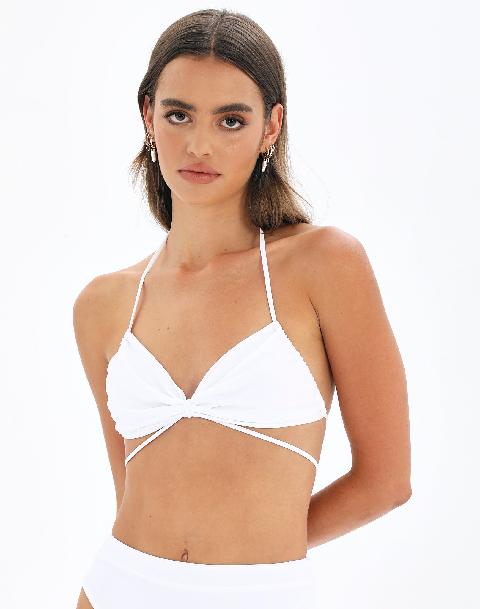 armoede Nietje bezig Recycled Double Tie Ruched Halter Bikini Top in White | Glassons
