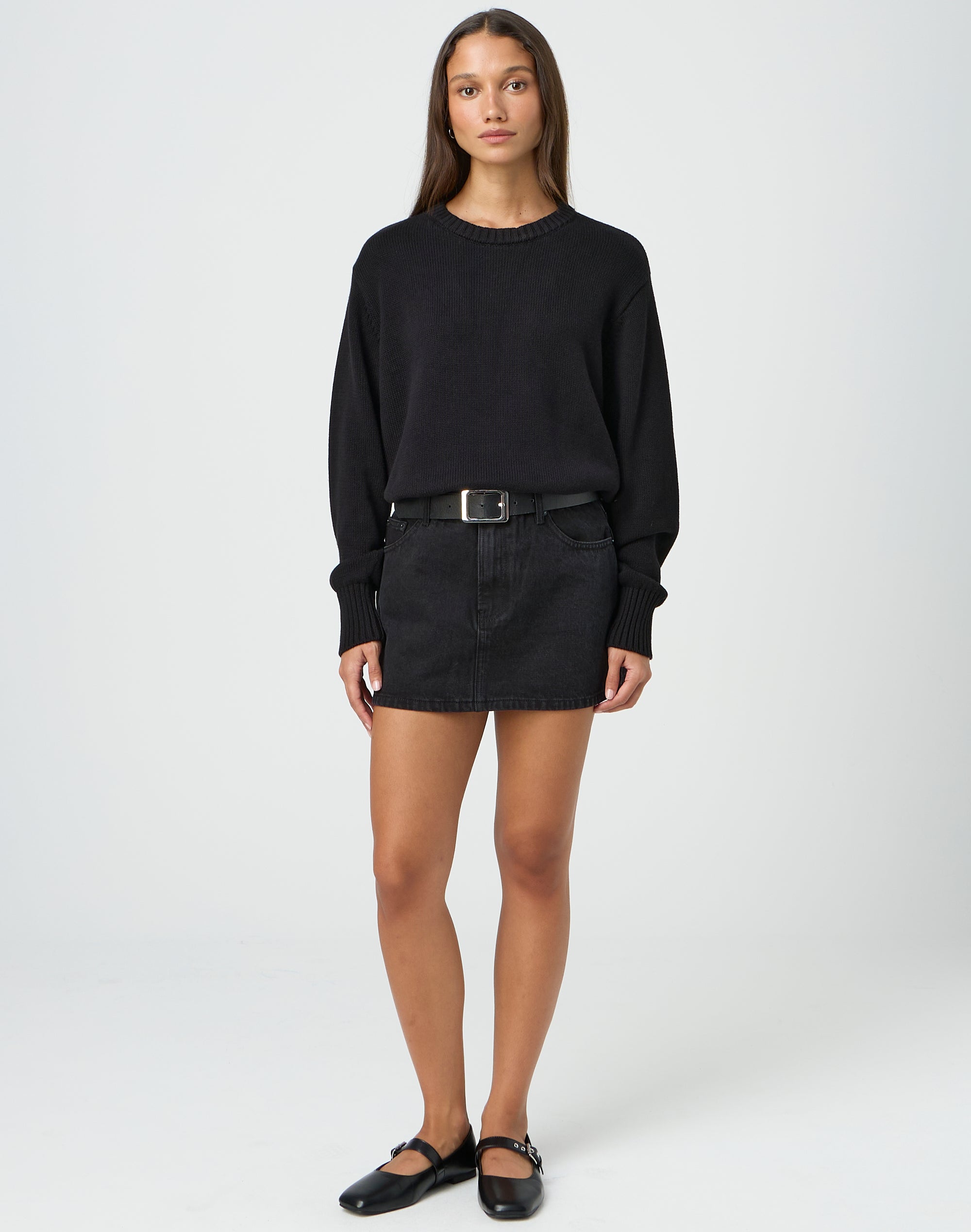 Low Rise Denim Mini Skirt in Washed Black