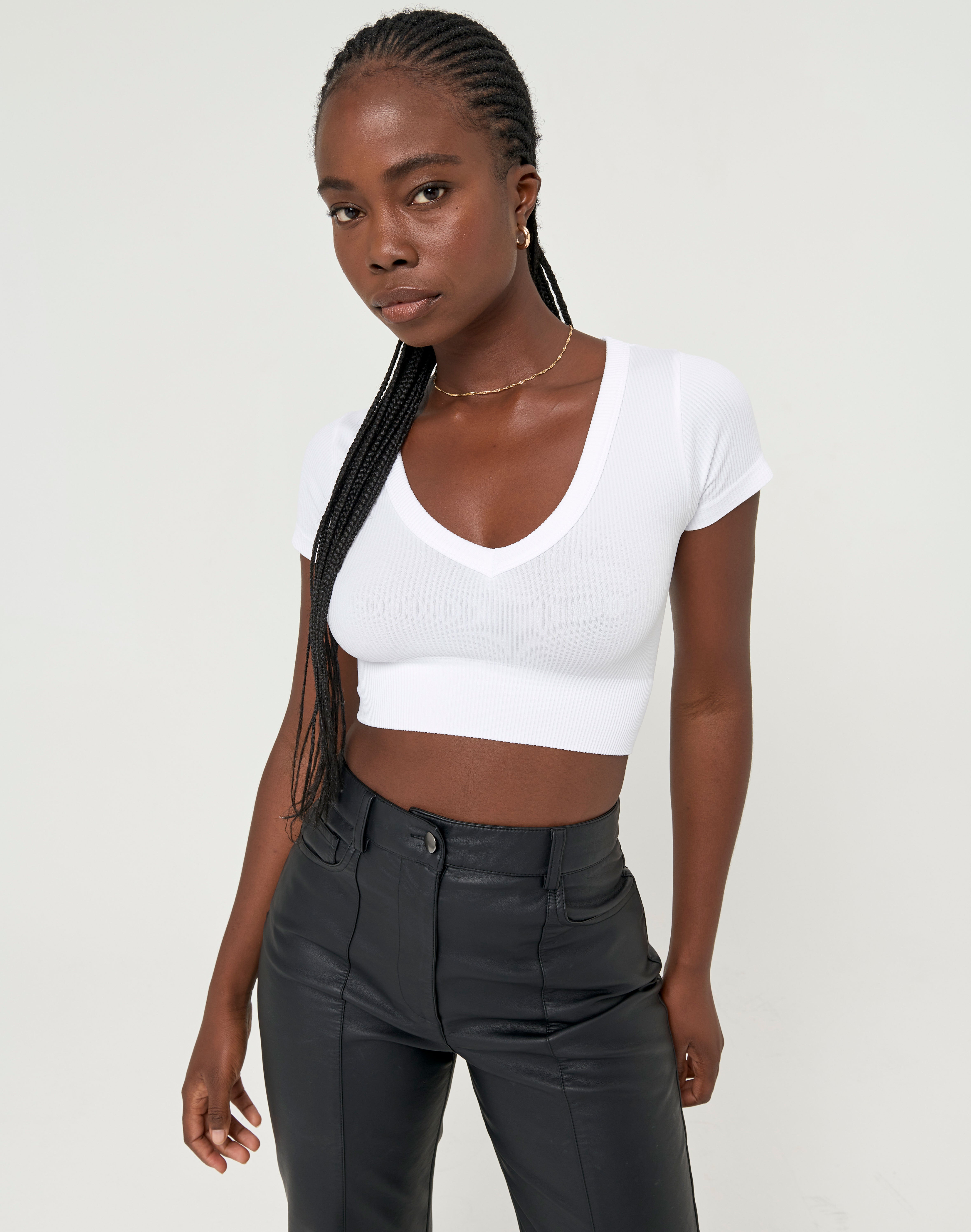 Recycled Seamless V Neck Crop Top in 