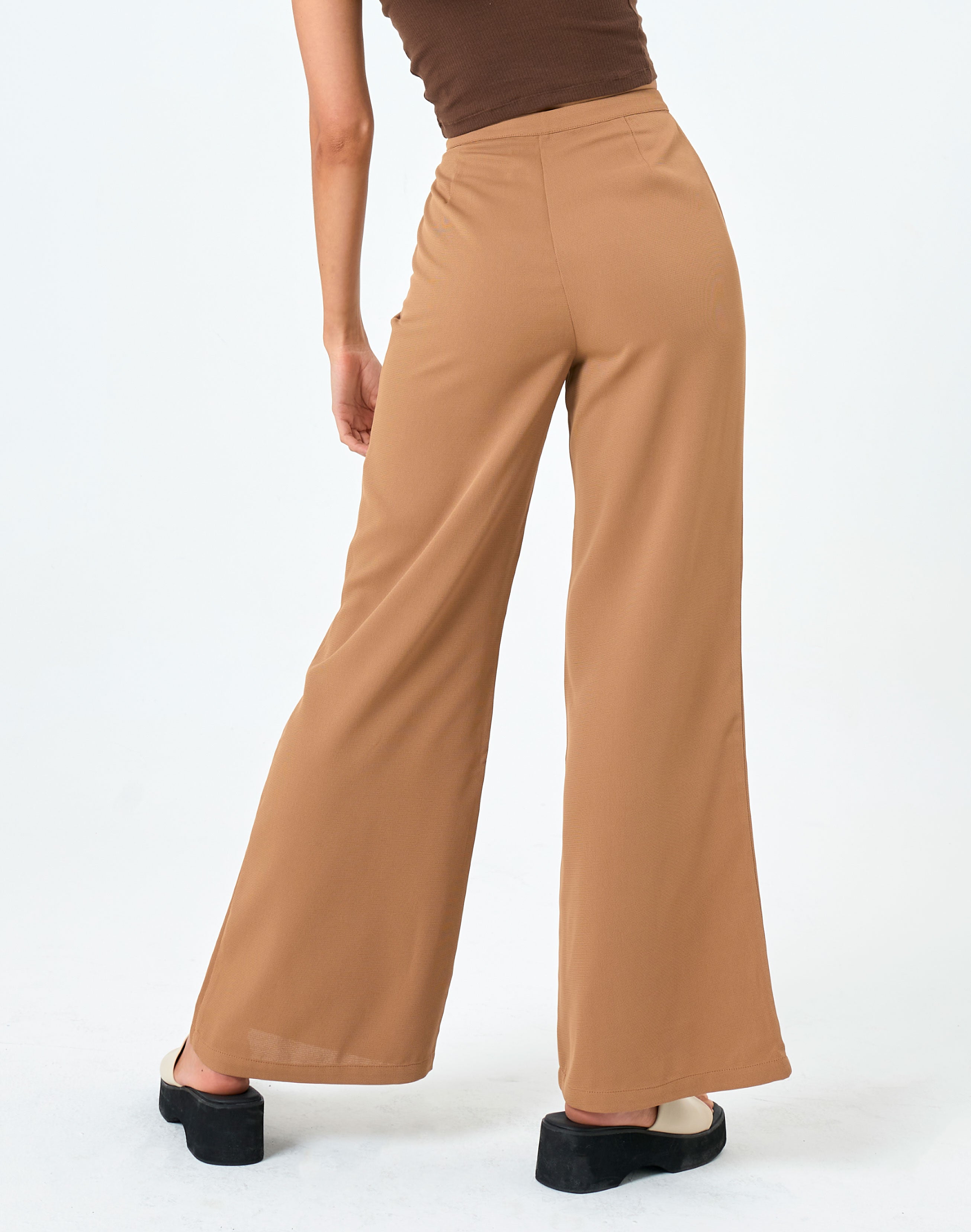 High Waist Wide Leg Pant in Brown 