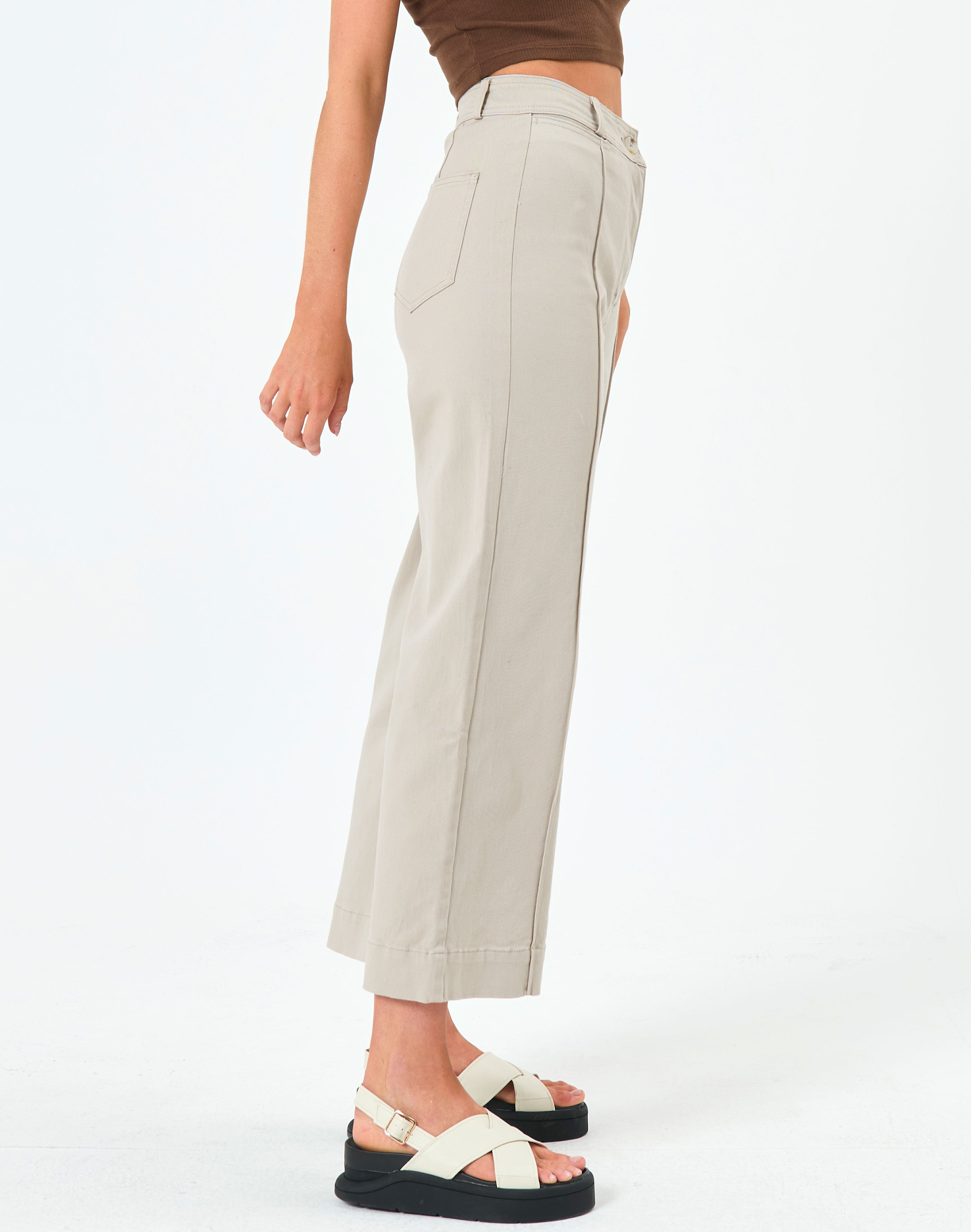 Pintuck Wide Leg Pant in Nude | Glassons