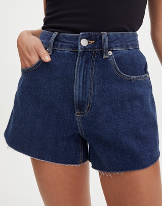 https://www.glassons.com/content/products/serena-denim-short-lucy-mid-wash-full-sw120069for.jpg?optimize=medium&width=320