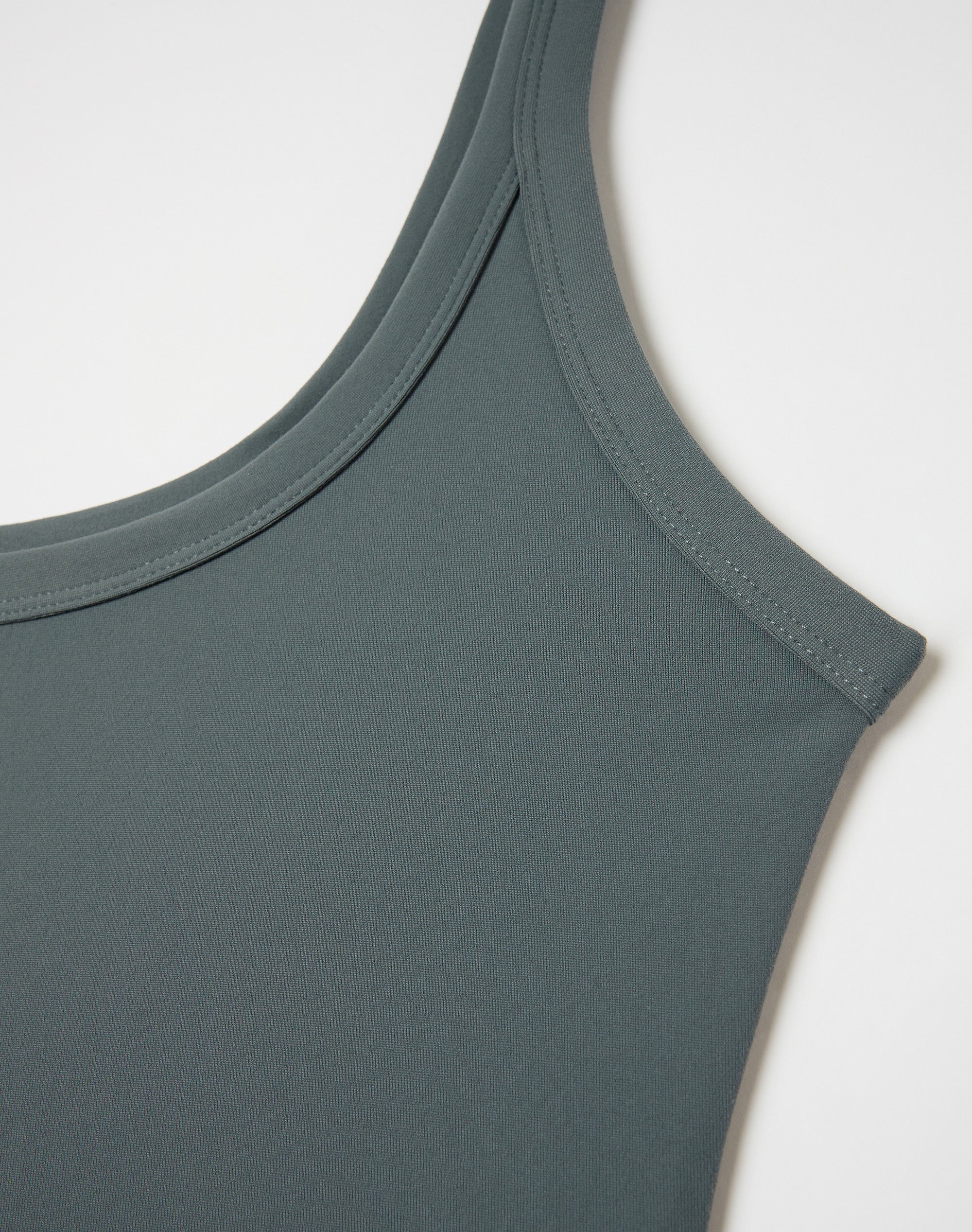 Soft Sculpt Scoop Neck Tank in Obsidian Ash | Glassons US