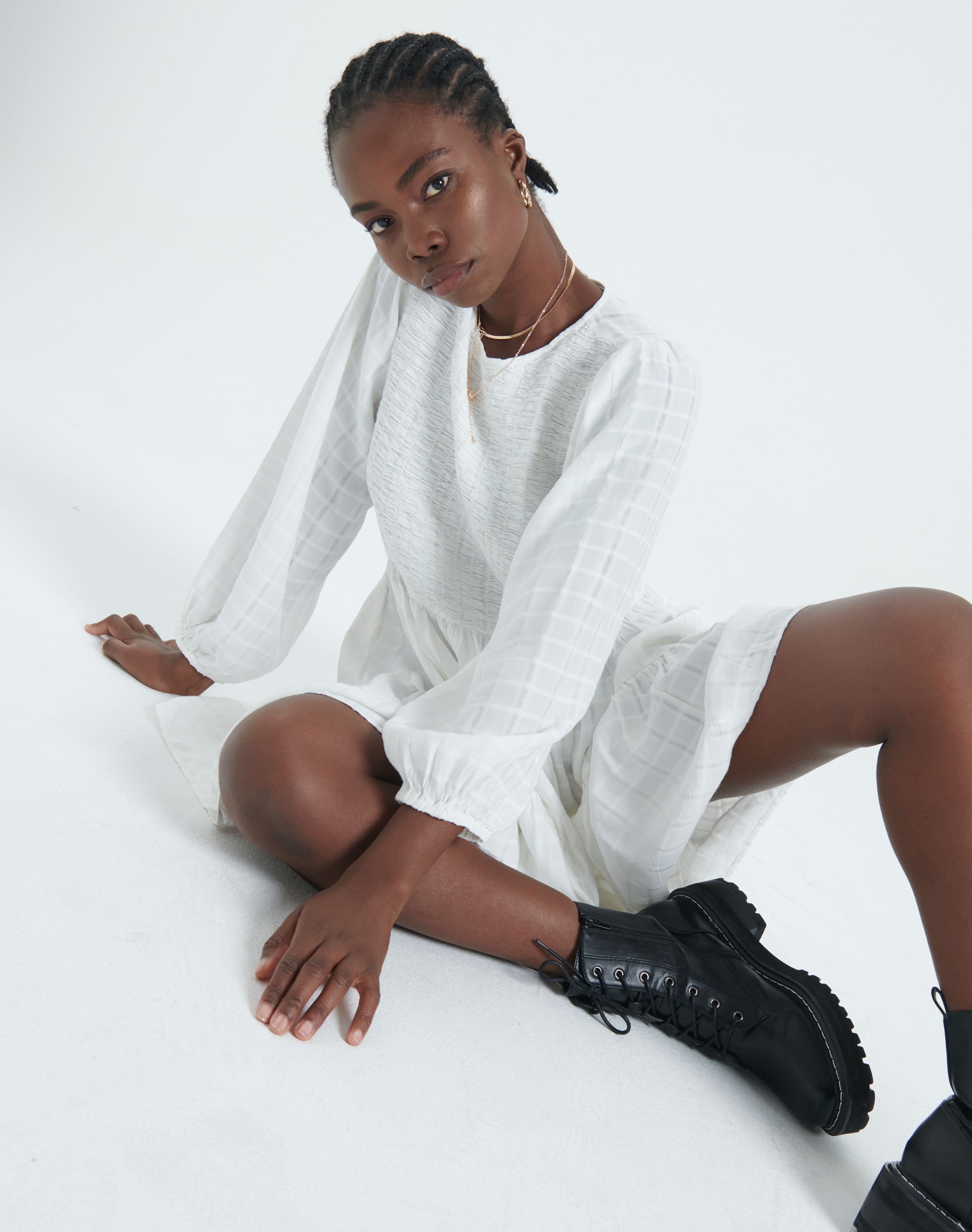 Longsleeve Babydoll Mini Dress in White 