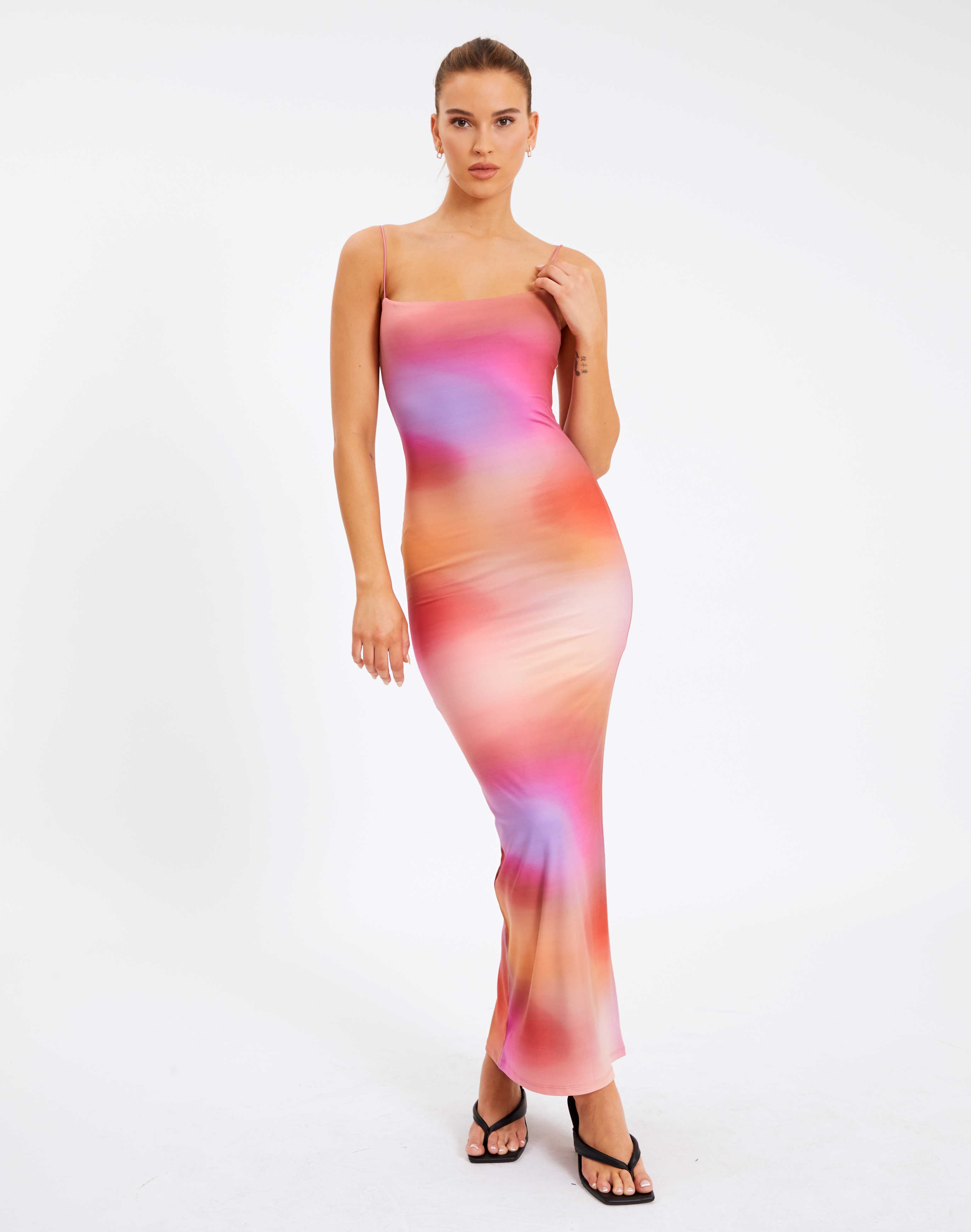 Print Slim Fit Contour Maxi Dress in 