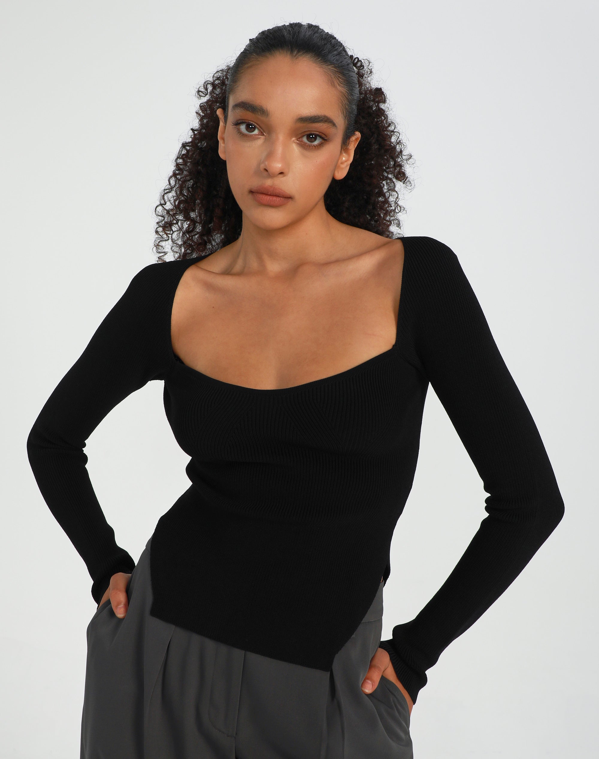 Sweetheart Split Side Long Sleeve Knit 