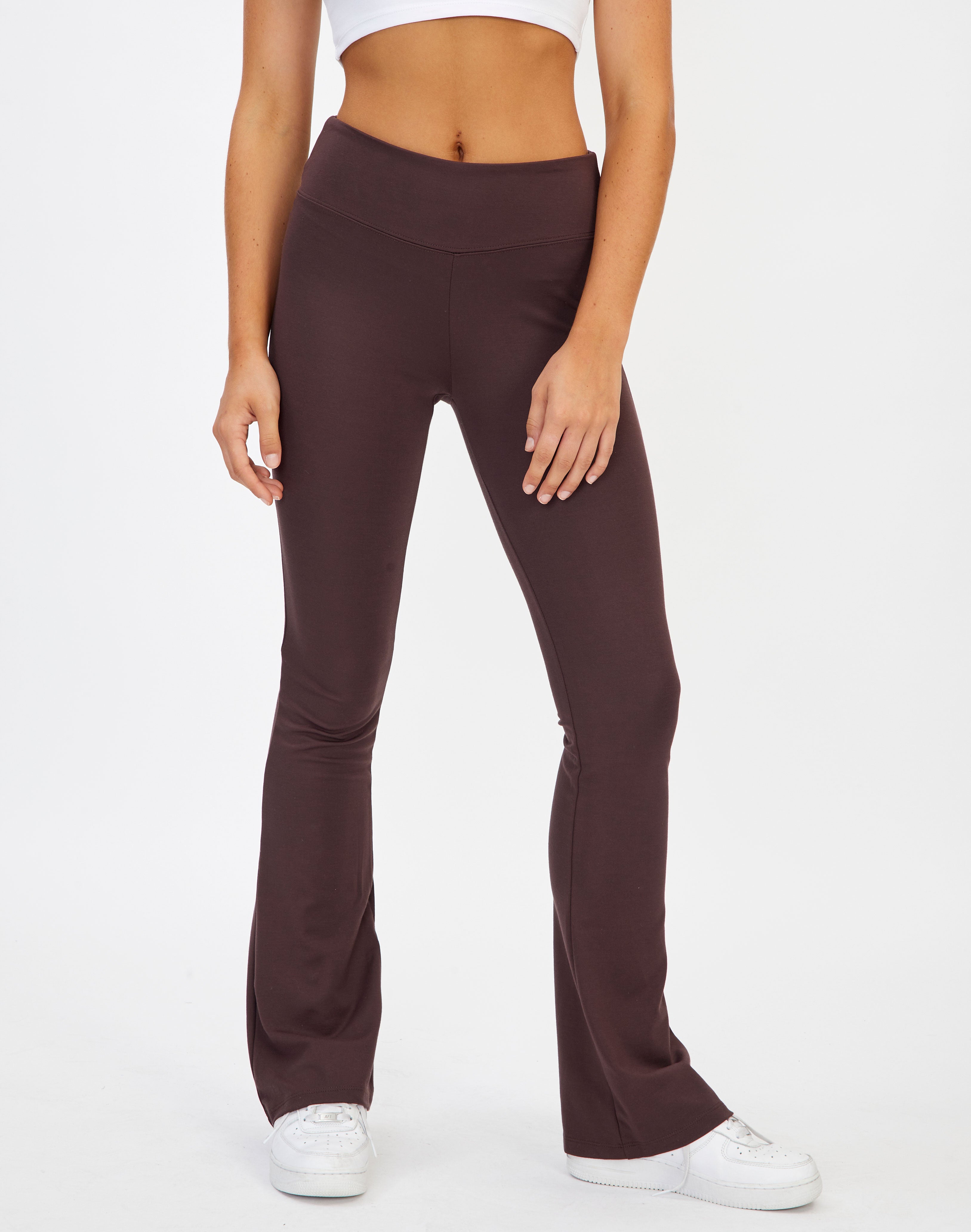 V Front Ponte Pant in Brown | Glassons