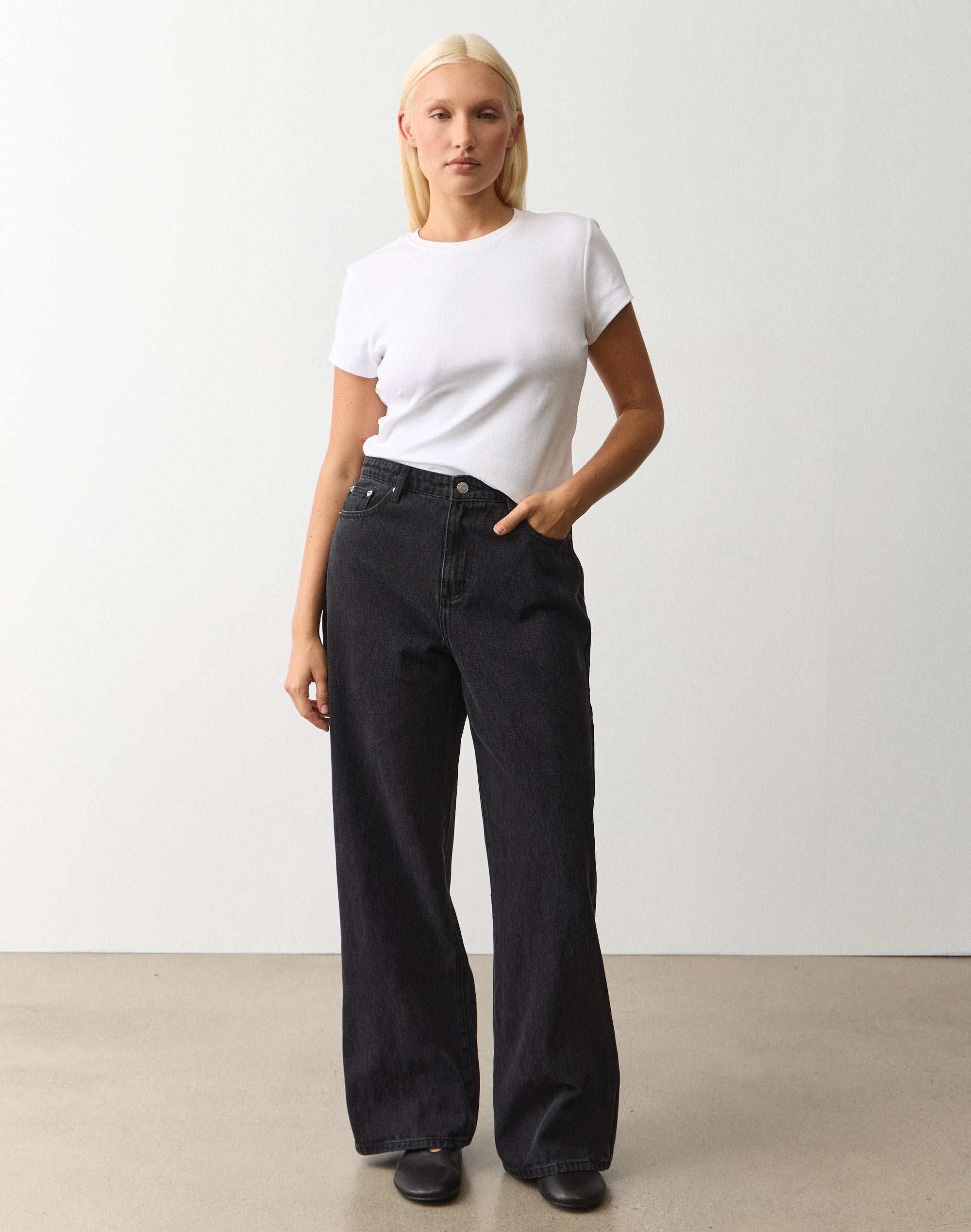 tauly-hr-straight-leg-jean- 