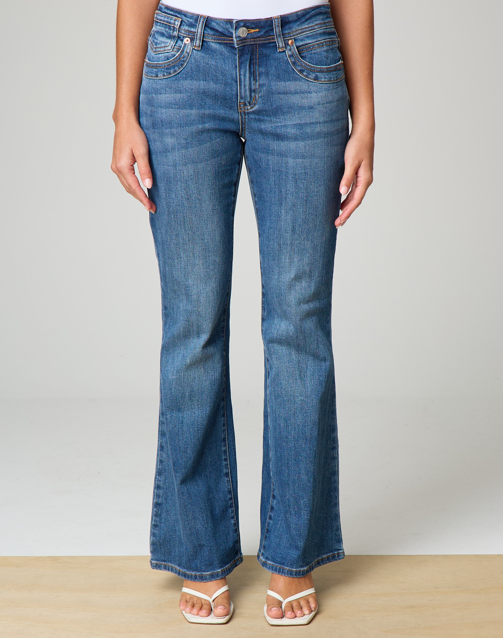 Low Rise Flare Leg Jean in Blue Jean Baby Wash Glassons