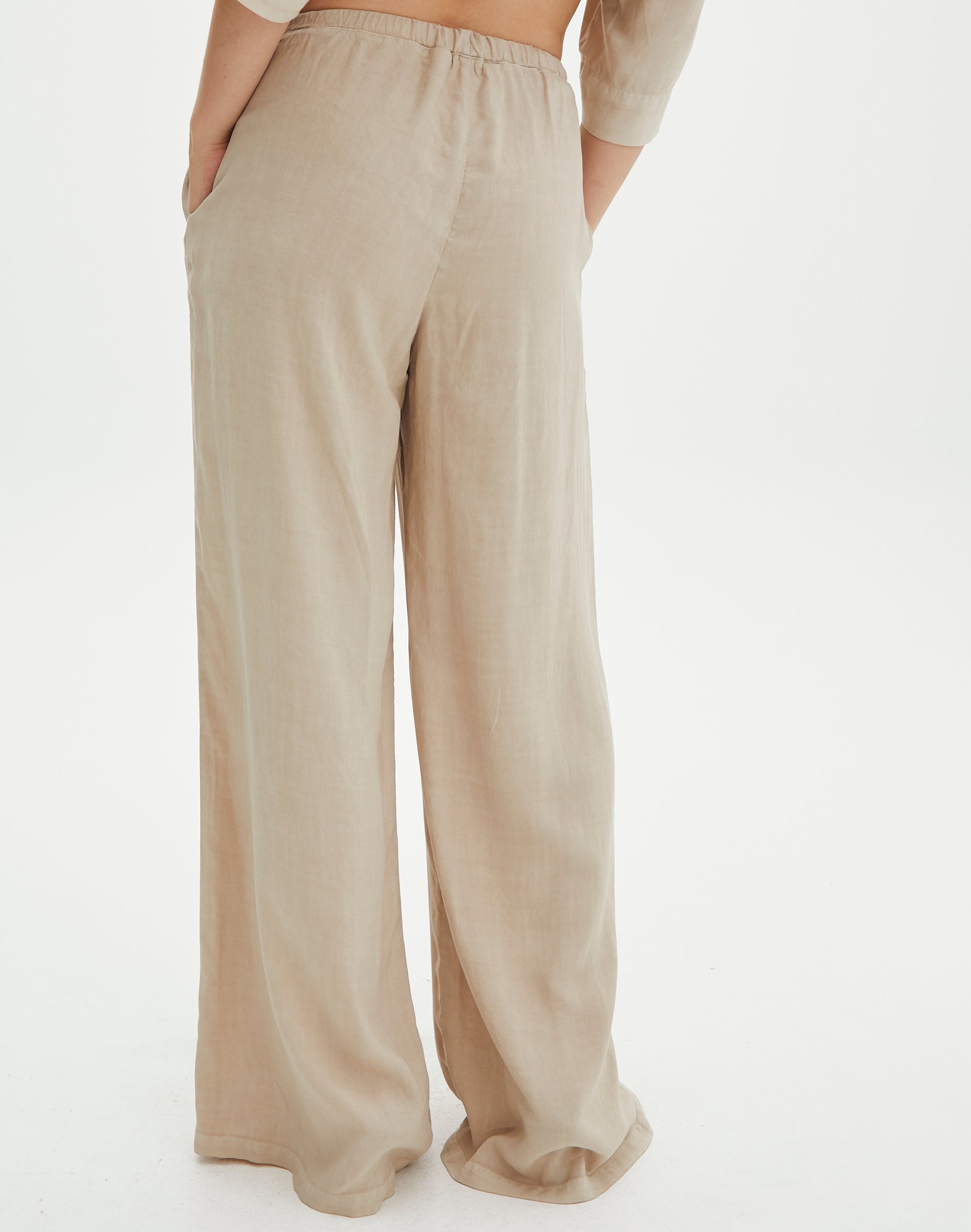Wide Leg Drawstring Pant in Head In The Sand